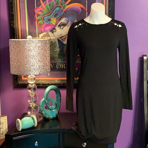 WHBM dress criss/cross shoulder design. S - Picture 3 of 8